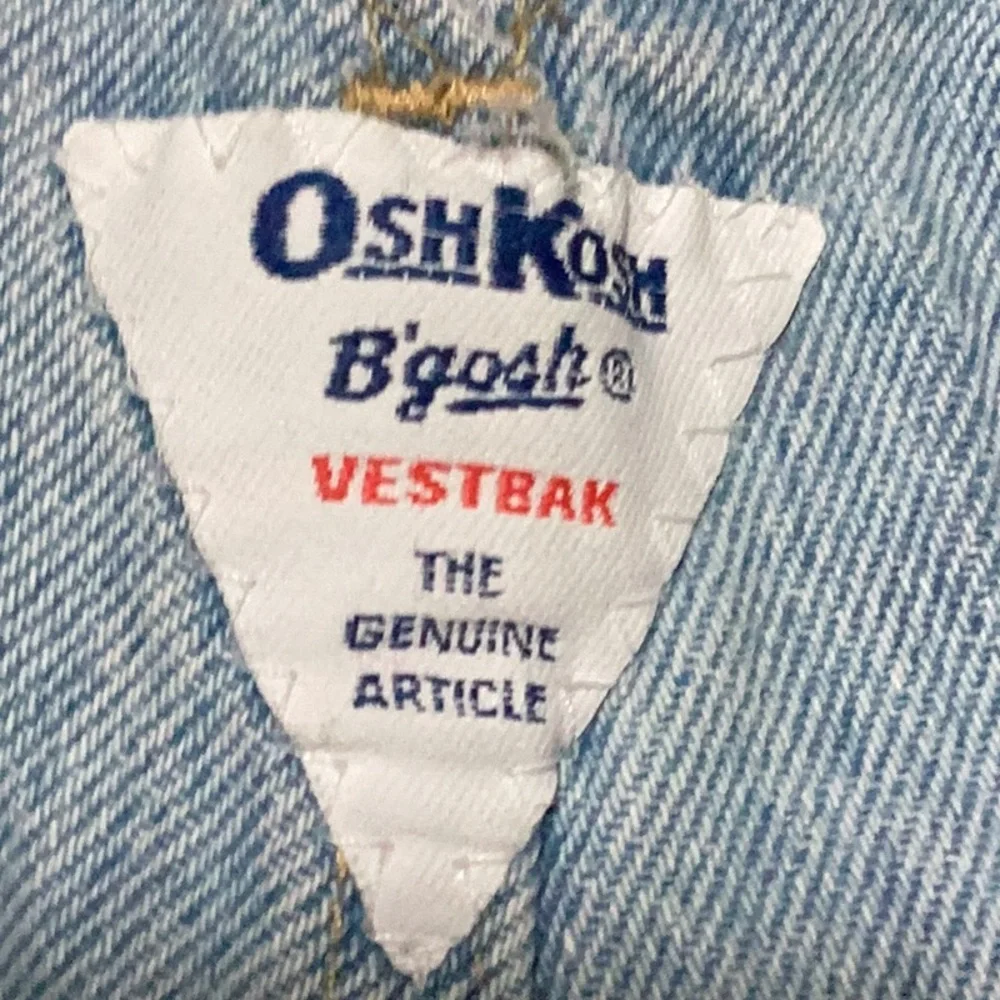 Vintage OshKosh B’Gosh Vestbak Light Wash Blue Denim Overall Jean Shorts Sz 5‎